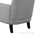 Nail Head Grey Multi Fabric Armed Accent Chair dengan Kaki Kayu Solid